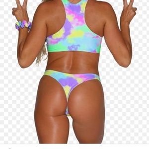 Moana bikini pouty Paris crop top